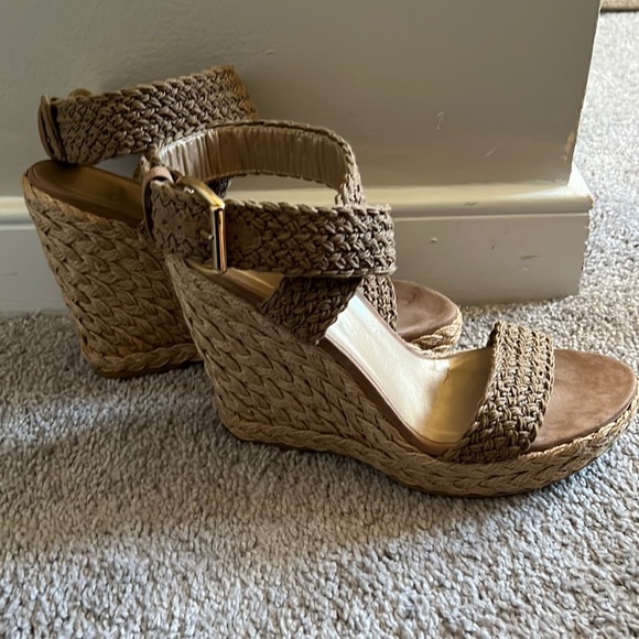 Tan wedges